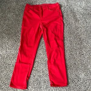 So Slimming Girlfriend Crop Jeans